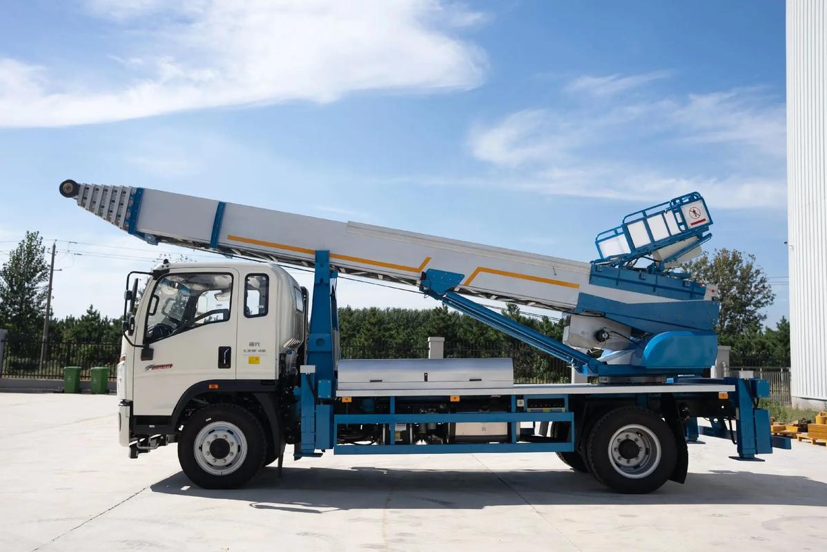 池州云梯上料车租赁费用